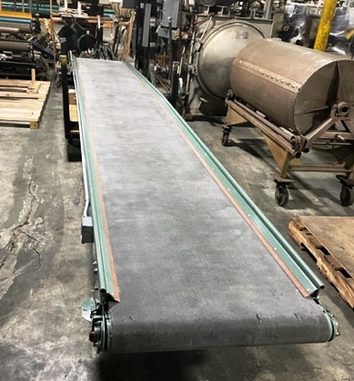 HYTROL Powered Slider Bed Conveyor, 28"W x 20